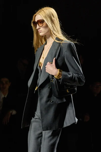 Look 34